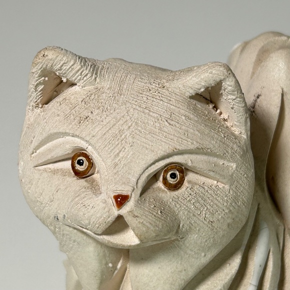 Artesania Rinconada Sculpted Persian Cat Figurine Glazed Accents 3.5" - Picture 2 of 7